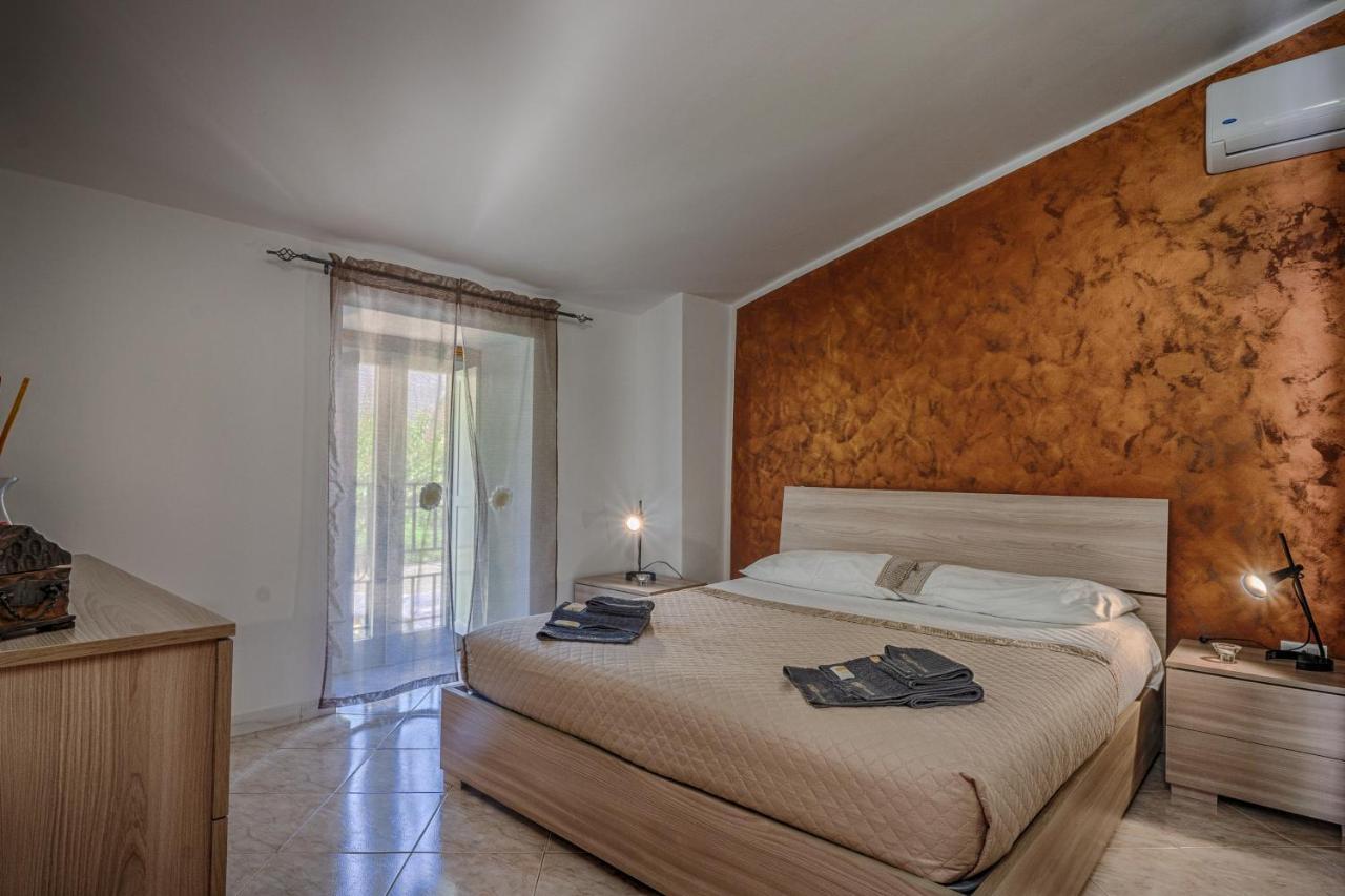 Вилла Apicella Casa Vacanze Трамонти Экстерьер фото